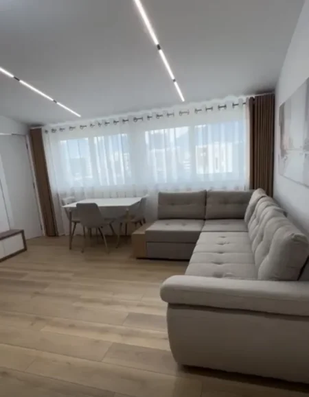 Tirane, shitet apartament 1+1 Kati 9, 54 m² (Rruga Jordan Misja)