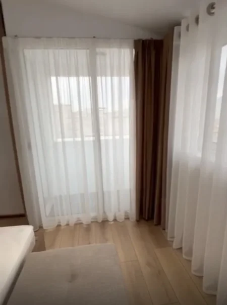 Tirane, shitet apartament 1+1 Kati 9, 54 m² (Rruga Jordan Misja)