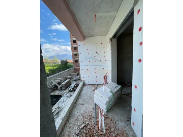 Tirane, shes apartament 1+1+Ballkon Kati 1, 95 m² 104.104 € (Paskuqan)