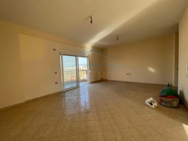 Tirane, shitet apartament 3+1 Kati 4, 100 m² 136.000 € (Shkozë)