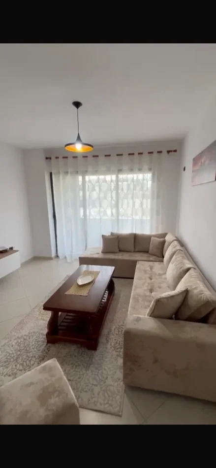 Tirane, jepet me qera apartament 2+1+Ballkon Kati 2, 100 m² 500 € (Vila L Astir)