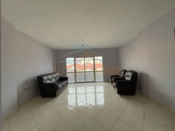 Tirane, shitet apartament 3+1 Kati 6, 138 m² 172.700 € (Fresk)