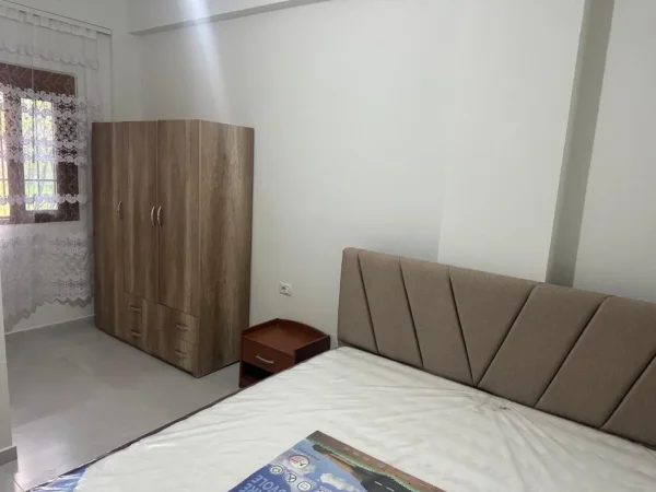 Tirane, jepet me qera Vile 1+1 Kati 1, 60 m² 350 € (Rruga Teodor Keko Astir)