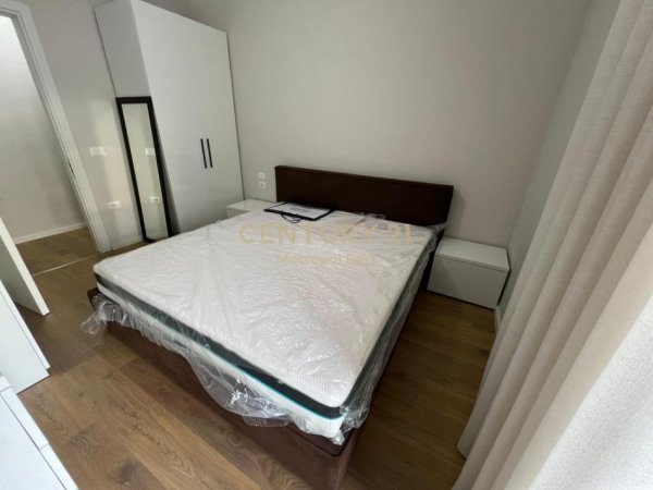 Tirane, jepet me qera apartament 2+1 Kati 2, 99 m² 720 € (don bosko)