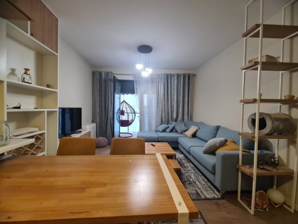 Tirane, shitet apartament 2+1+Aneks+Ballkon Kati 4, 79 m² 220.000 € (21 dhjetori)