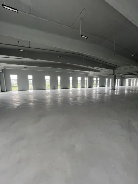 Tirane, jepet me qera magazine Kati 1, 1.850 m² (Autostrada Tirane-Durres)