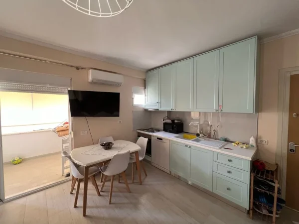 Durres, shitet apartament 1+1+Ballkon Kati 3, 63 m² 150.000 € (Qerret prane Supreme Hotel)