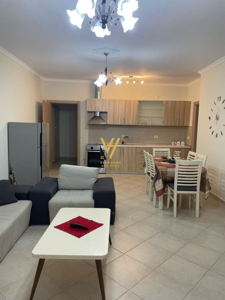 Tirane, jepet me qera apartament 2+1+Ballkon Kati 7, 103 m² 700 € (TREGU ELEKTRIK)