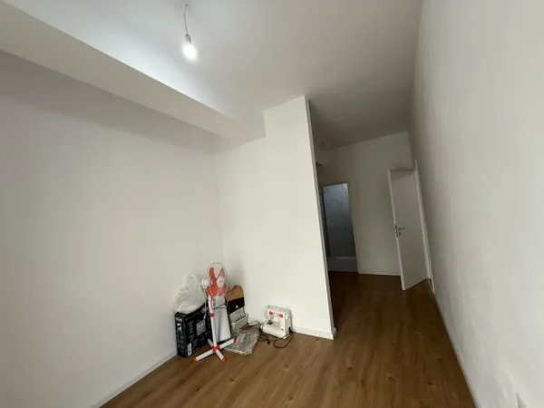 Tirane, shitet apartament 2+1 Kati 6, 87 m² 143.000 € (Ali Demi)