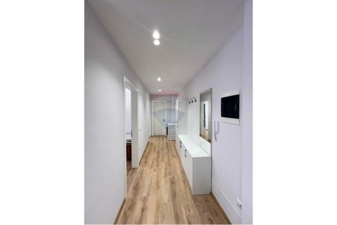 Tirane, jepet me qera 3+1 Kati 4, 80 m² 600 € (Rr. Fortuzi)