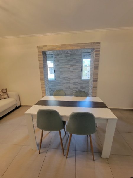 Tirane, jepet me qera apartament 1+1+Aneks Kati 3, 60 m² 500 € (brryli)