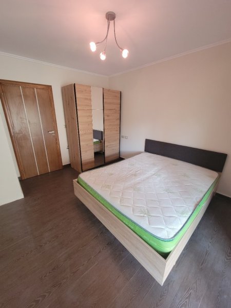 Tirane, jepet me qera apartament 1+1+Aneks Kati 3, 60 m² 500 € (brryli)