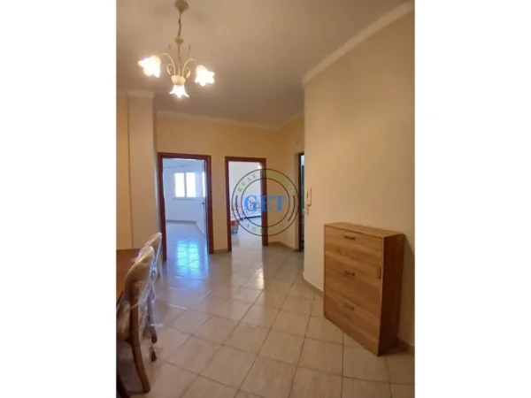 Durres, jepet me qera apartament 2+1 Kati 6, 100 m² 450 € 