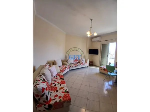 Durres, jepet me qera apartament 2+1 Kati 6, 100 m² 450 € 