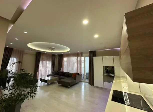 Tirane, jepet me qera 3+1 Kati 4, 187 m² 1.100 € (Liqeni i thate, kompleksi Fz)