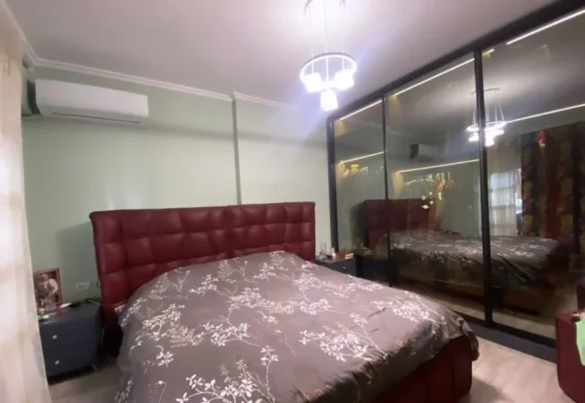 Tirane, shitet apartament 2+1 Kati 11, 95 m² 195.000 € (Rruga kavajes)