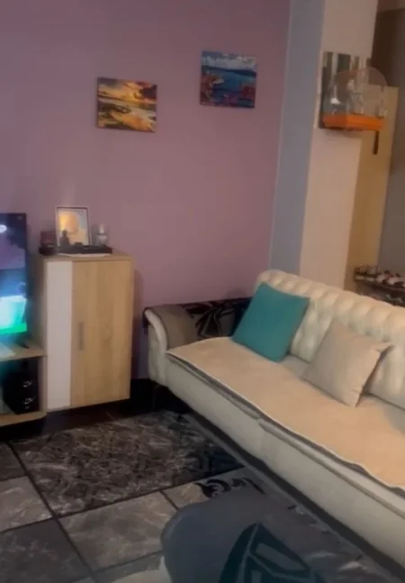 Tirane, shitet apartament 2+1+Ballkon Kati 7, 105 m² 124.000 € (Kastriotet)