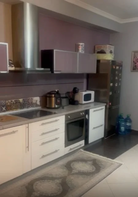 Tirane, shitet apartament 2+1+Ballkon Kati 7, 105 m² 124.000 € (Kastriotet)