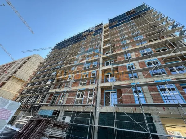 Tirane, shitet apartament 2+1+Ballkon Kati 2, 117 m² 199.000 € (Bulevardi i Ri)