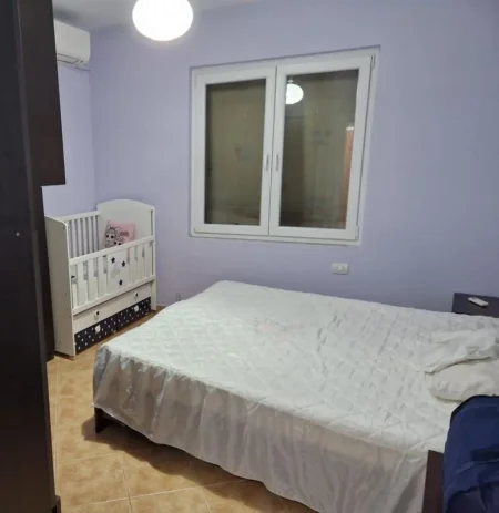 Tirane, jepet me qera 3+1+Ballkon Kati 7, 105 m² 800 € (zogu i zi)