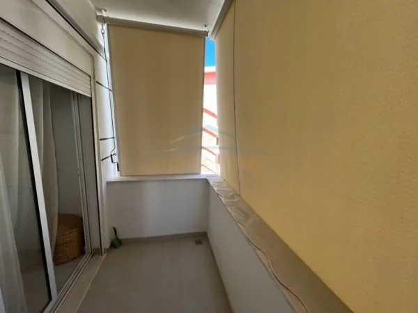 Shitet Apartament 1+1, Qerret