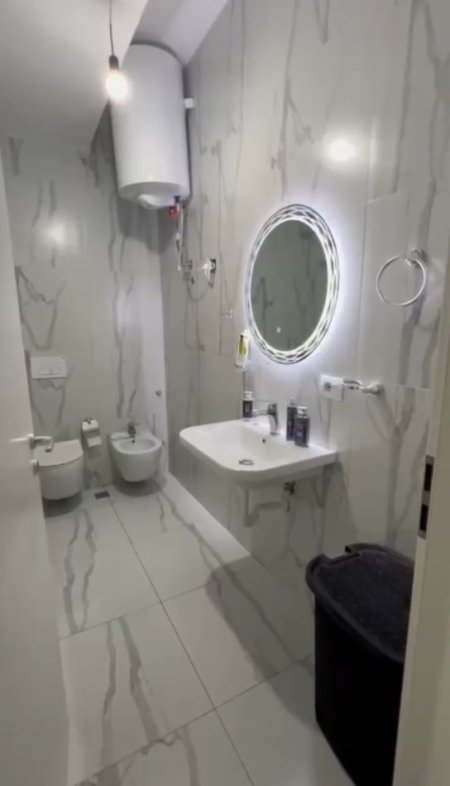 Tirane, jap me qera apartament 1+1+Ballkon Kati 2, 61 m² 360 €