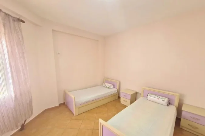 Tirane, shitet apartament 2+1 Kati 5, 118 m² 132.000 € (Fresk)