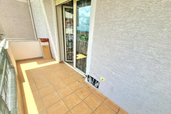 Tirane, shitet apartament 2+1 Kati 5, 118 m² 132.000 € (Fresk)