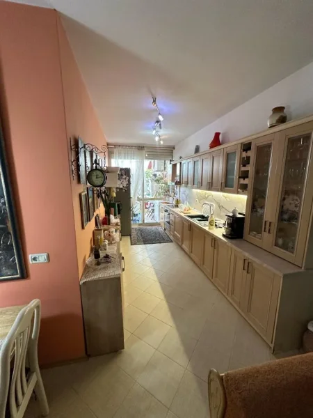 Tirane, shitet apartament 2+1+Aneks+Ballkon , 106 m² 240.000 € (kodra e diellit)