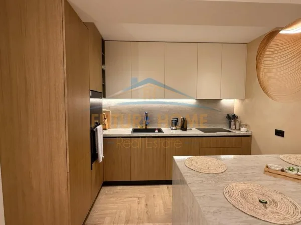 Shitet, Apartament 1+1+Post Parkimi, Rezidenca Kodra e Diellit 2