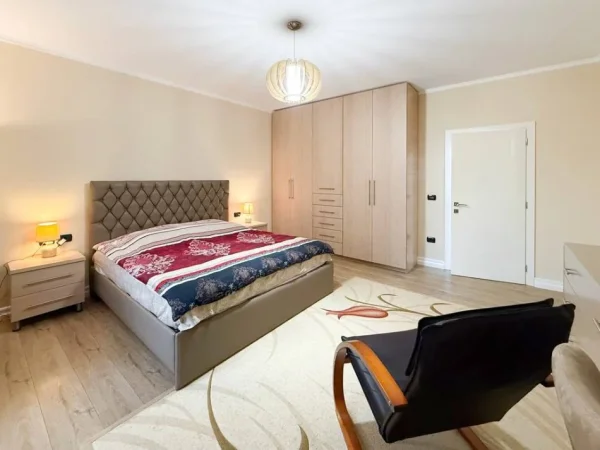 Tirane, shitet Vile Kati 0, 577 m² 1.100.000 € (Rruga 4 Deshmoret)