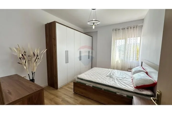 Tirane, shitet apartament 1+1 Kati 5, 64 m² 95.000 € (Rr. Misto Mame)