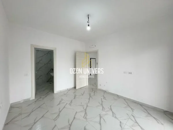 Tirane, shitet apartament 2+1+Ballkon Kati 4, 113 m² 351.385 € (Mylsym Shyr)