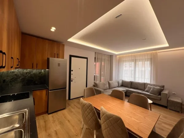 Tirane, jepet me qera apartament 2+1+Aneks+Ballkon Kati 3, 110 m² 650.000 € (Astir)