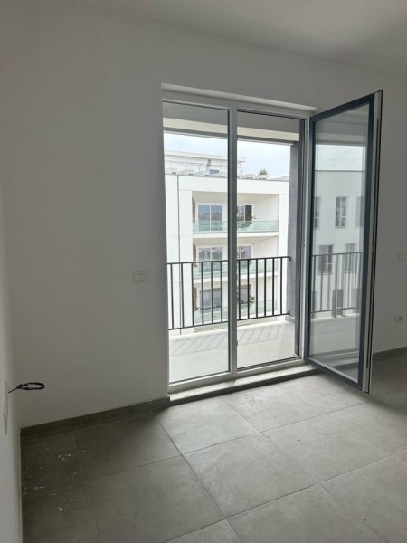 Tirane, jepet me qera apartament 3+1+Aneks+Ballkon Kati 5, 125 m² 450 € (5 maji)