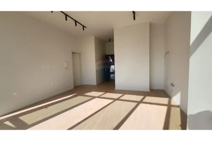 Tirane, shitet apartament 1+1+Ballkon Kati 5, 57 m² 124.000 € 