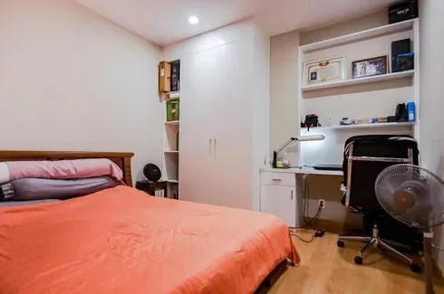 Tirane, jepet me qera apartament 2+1 Kati 3, 65 m² 600 € (blloku)