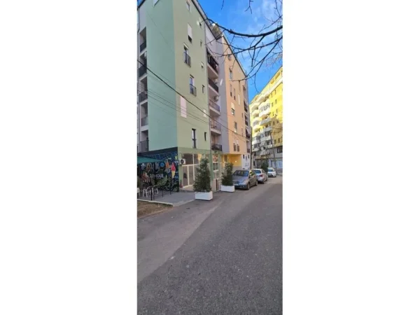 Tirane, shitet apartament 1+1 Kati 1, 43 m² 120.000 € (Rruga Mine Peza)