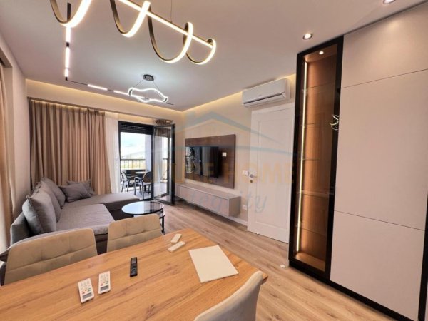 Tirane, jepet me qera apartament 1+1+Ballkon Kati 6, 70 m² 600 € (Bulevardi i Ri)