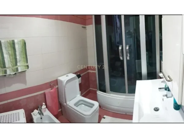 Tirane, shes apartament 2+1 , 104 m² 235.000 € (Kodra e Diellit)