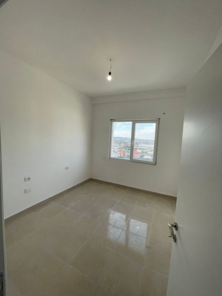 Tirane, jepet me qera apartament 2+1+Ballkon Kati 8, 80 m² 350 € (Kamez)