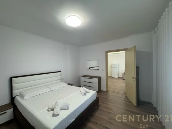 Durres, jepet me qera apartament 1+1 Kati 7, 65 m² 300 € 