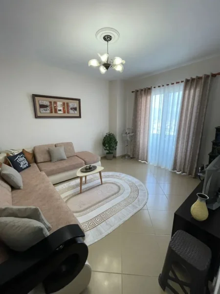 Tirane, jepet me qera apartament 3+1+Aneks+Ballkon Kati 6, 144 m² 500 € (Koder Kamez)