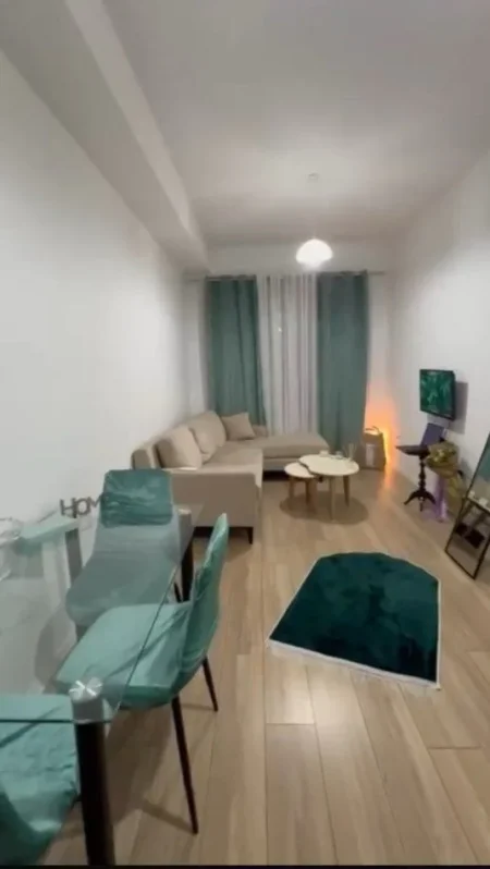 Tirane, jepet me qera apartament 1+1+Ballkon Kati 2, 61 m² 400 € (Ali Demi)