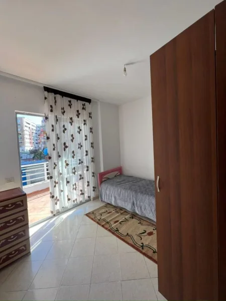 Tirane, ndarje qeraje apartament 3+1+Ballkon Kati 2, (Aleksandri i madh)
