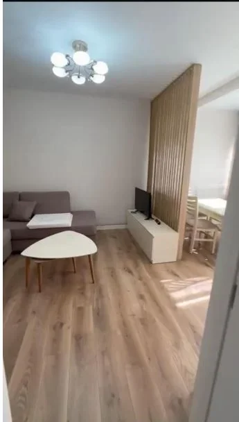 Tirane, jepet me qera apartament 1+1 Kati 2, 70 m² 550 € ( Jepet me qera Apartament 1+1 në 21 Dhjetori!)