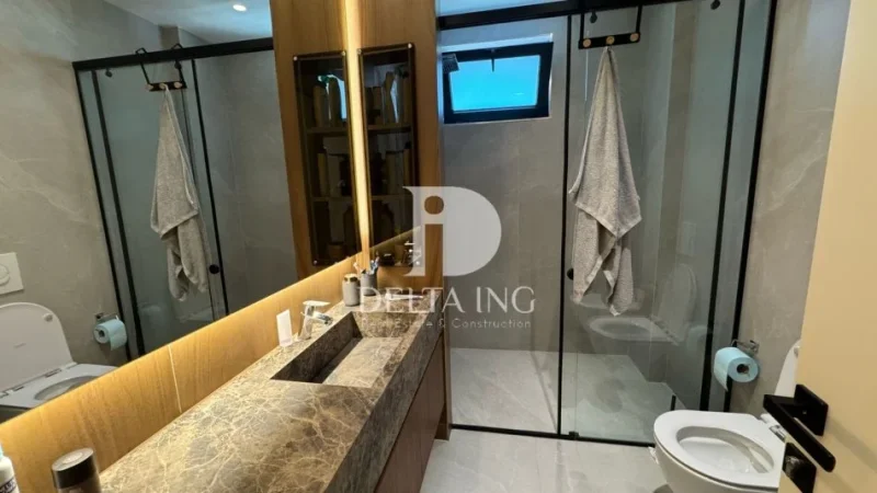 Gjiri Lalezit | Hamallaj, shitet Vile 3+1 , 208 m² 850.000 € (San Pietro)