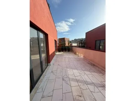 Shitet, Apartament 3+1+2, prane Kodrës së Diellit 1, Tiranë. AREA48034