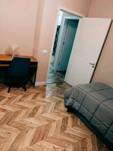 Tirane, jepet me qera apartament 2+1+Aneks+Ballkon Kati 1, 200 m² 900 € (Kopshti Zoologjik)