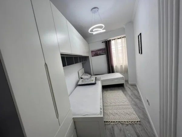 Tirane, shitet apartament 2+1+Aneks Kati 7, 85 m² 133.000 € (astir)